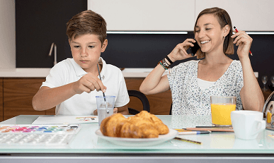 Supporting Communication in Daily Routines